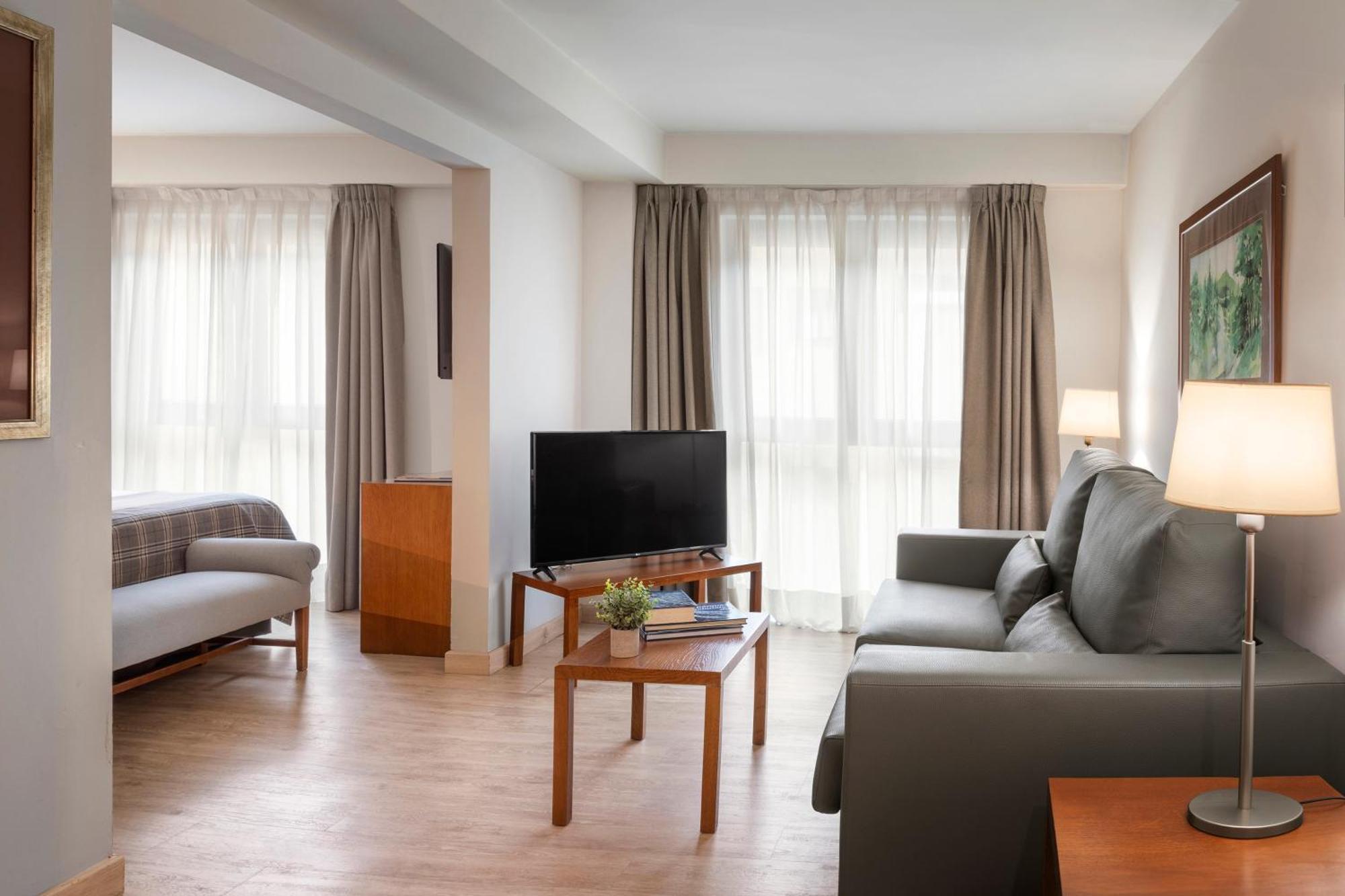 Hotel Vielha Val D'Aran, Affiliated By Melia Εξωτερικό φωτογραφία