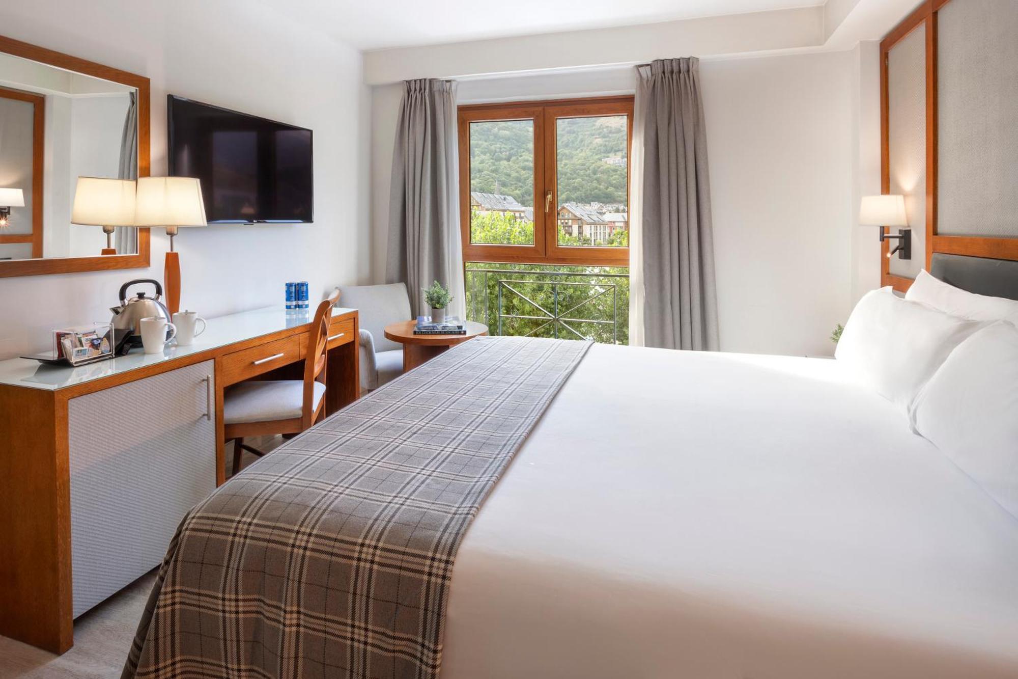 Hotel Vielha Val D'Aran, Affiliated By Melia Εξωτερικό φωτογραφία